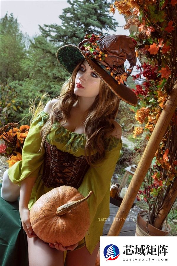 《漫威争锋》白皇后Cos美图 金发女郎大秀美腿