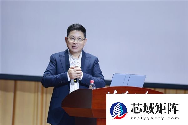 鸿蒙公开课·总裁校园行2025收官：从高校人才到千亿生态的崛起之路