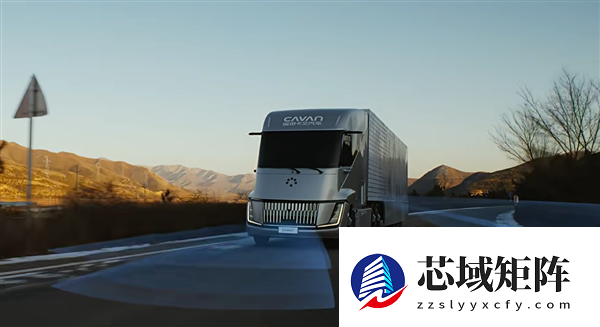 北汽福田发布国内首款量产液氢重卡：15分钟加满能跑1000公里