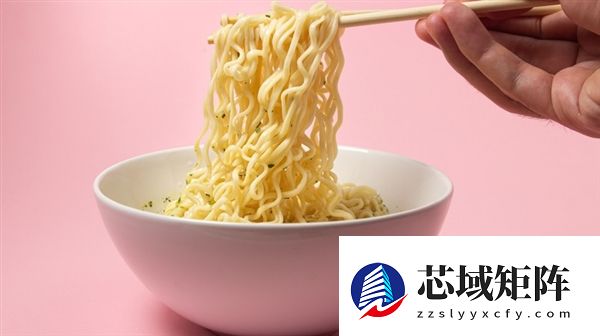 别再趁热吃喝了!饮用65度以上热饮增加患癌风险