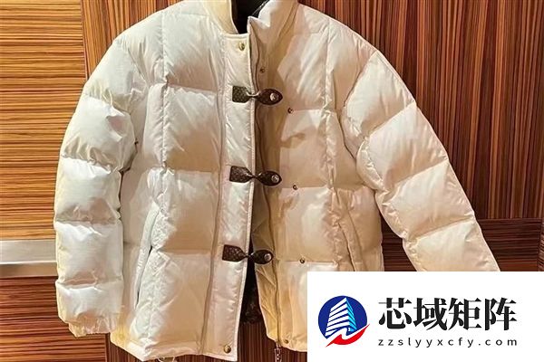 棉服和羽绒服谁更暖和：看完秒懂