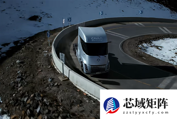 北汽福田发布国内首款量产液氢重卡：15分钟加满能跑1000公里