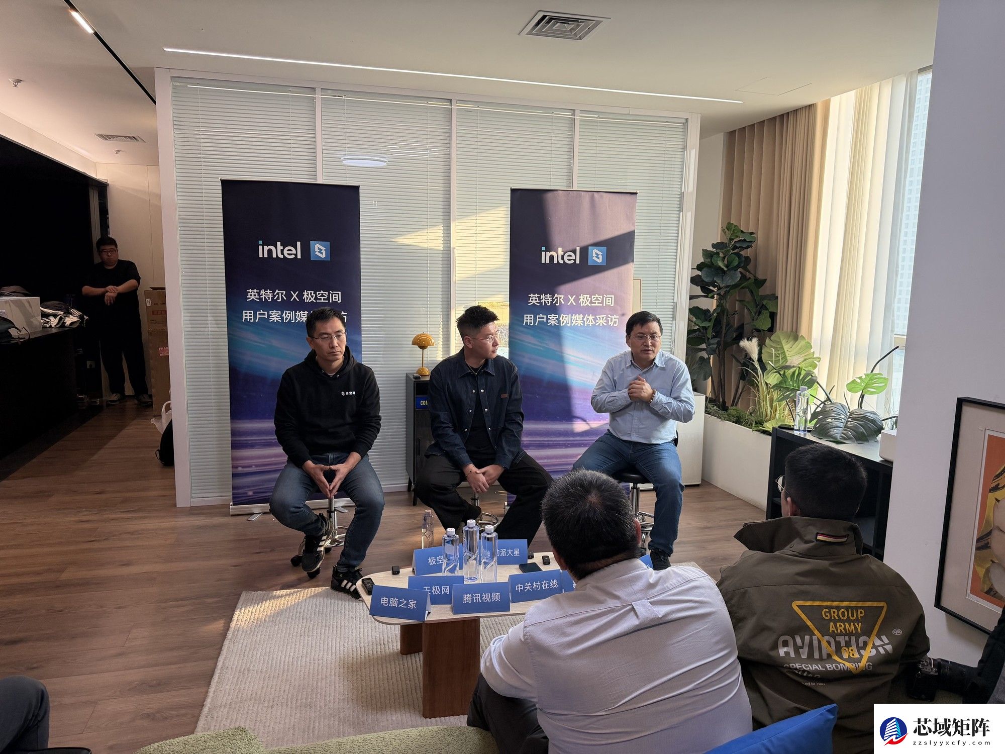 存储与智能双向奔赴，从技术、产品到用户 聊AI NAS如何重构存管算智能终端