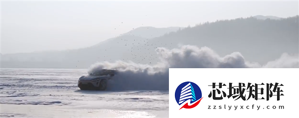 小米YU7冰面全网首漂：人车合一 堪比大片