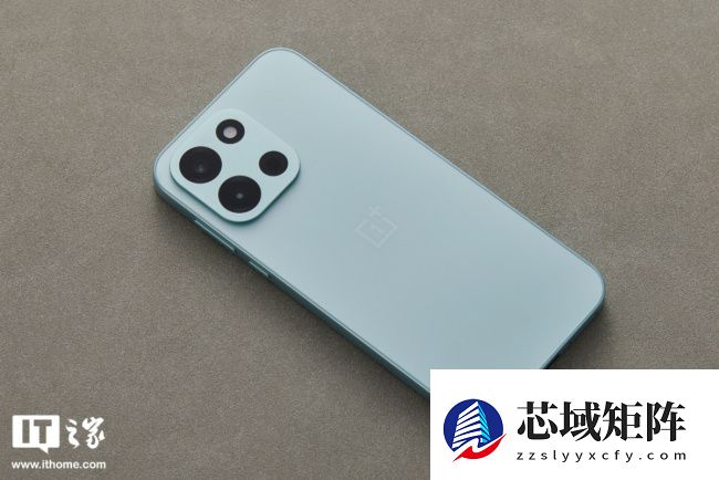 IT之家开箱一加 Turbo 6 旷野绿图赏：小清新配色，果味有点足