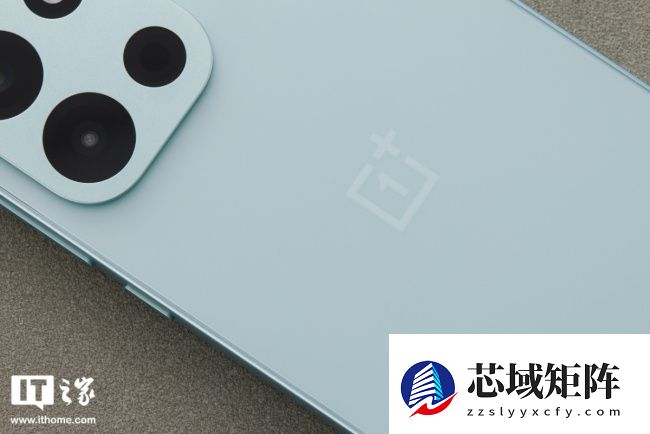 IT之家开箱一加 Turbo 6 旷野绿图赏：小清新配色，果味有点足