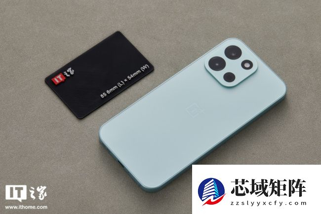 IT之家开箱一加 Turbo 6 旷野绿图赏：小清新配色，果味有点足