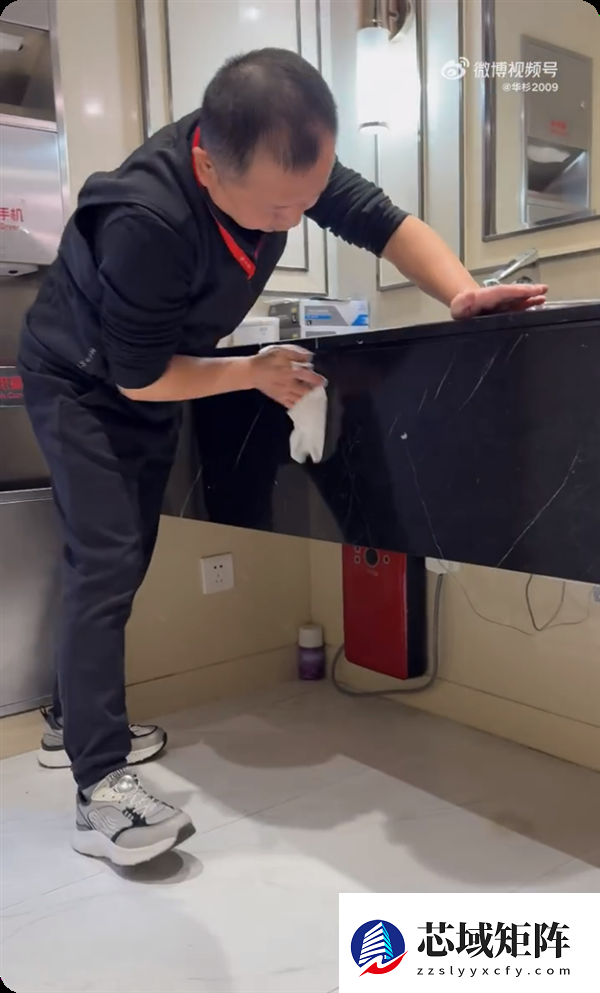 华杉：华与华最高权利是扫厕所 ！每周一我必亲扫