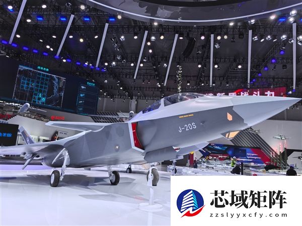 双座！歼-20S正式公开亮相