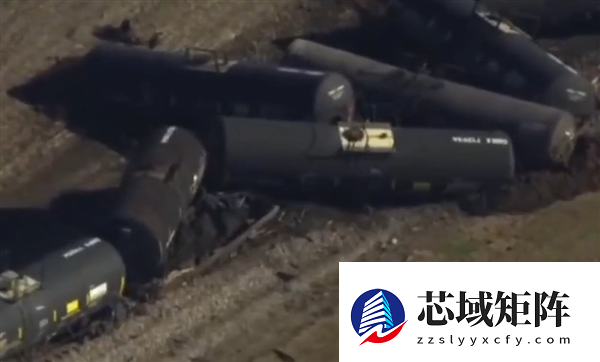 31节车厢跌落 美国再现火车脱轨事件：含毒化学品泄露