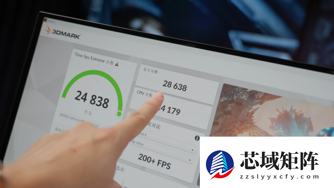 800W 核弹：华硕 ROG 骇客 RTX 5090D v2 显卡展示，全球限量 1000 张