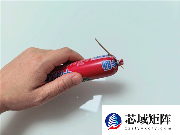 终于学会了火腿肠的正确打开方式！（别再用牙咬了）