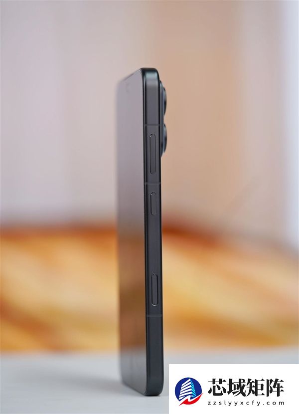 全球首发10000mAh电池！荣耀WIN图赏