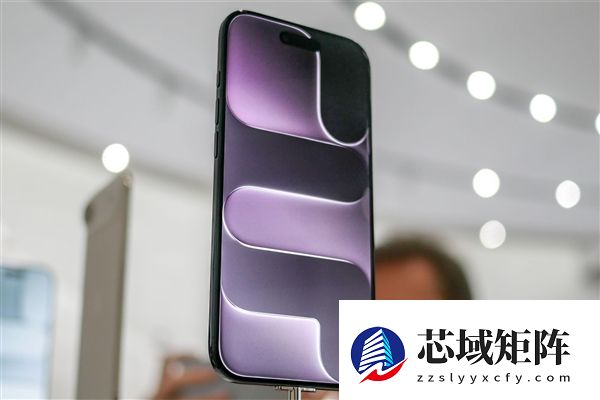 曲面屏又回来了！苹果研发四曲屏：国产厂商也在跟进