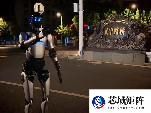 智元远征A2机器人在上海武宁路桥