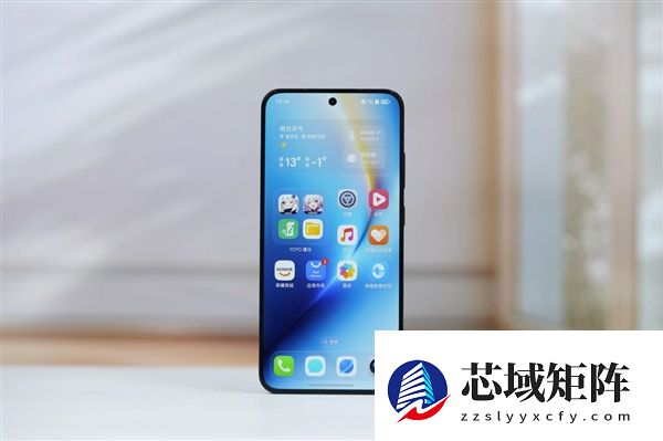 10000mAh巨无霸电池仅2599元起！荣耀WIN RT图赏