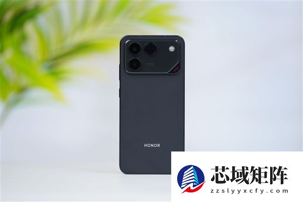 10000mAh巨无霸电池仅2599元起！荣耀WIN RT图赏