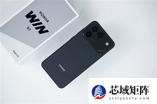 10000mAh巨无霸电池仅2599元起！荣耀WIN RT图赏