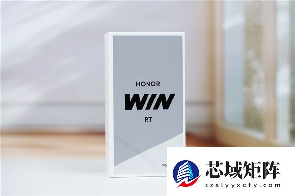 10000mAh巨无霸电池仅2599元起！荣耀WIN RT图赏