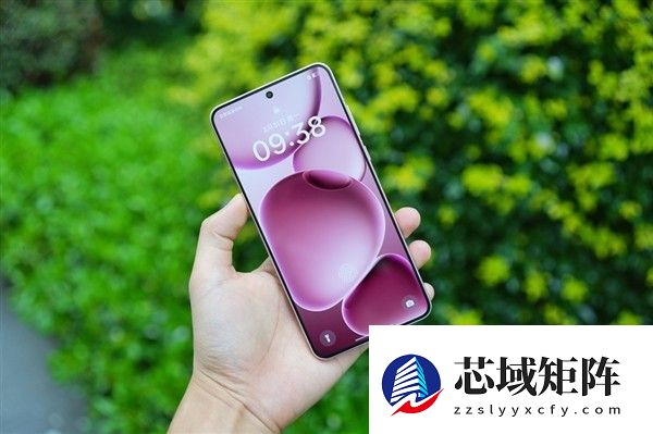 OPPO Find X9 Ultra将携2亿像素双潜望与骁龙8E5登场