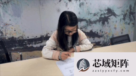 大学教授实测AI眼镜“作弊”：30分钟碾压95%的学生