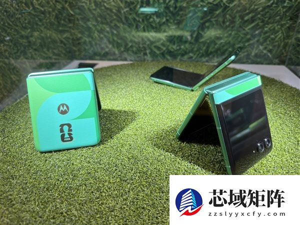 最独特的小折叠！moto razr FIFA世界杯2026定制版发布：4900元