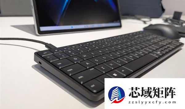 惠普EliteBoard G1a发布：竟然把一台强大的主机塞进键盘里