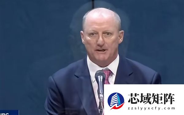 年薪是巴菲特的250倍！伯克希尔新任CEO首年薪酬曝光