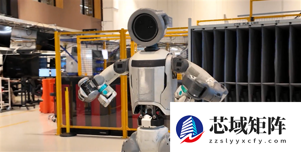 波士顿动力人形机器人亮相CES 计划2028年进厂造车