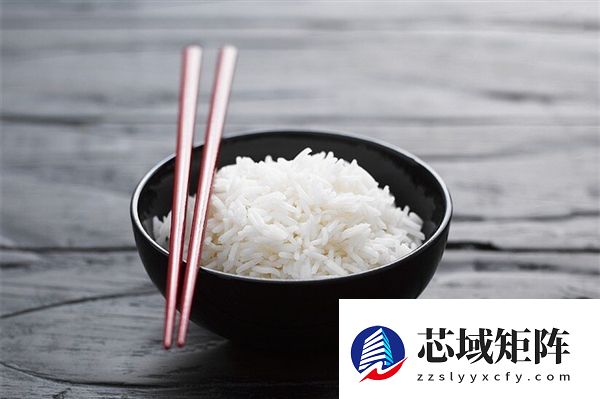 68元高铁盒饭被质疑是“隔夜饭”：为啥不能供应新鲜菜品