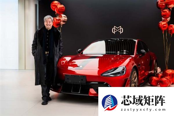 一眼尊贵！全国首台小米定制服务SU7 Ultra竞速红交付