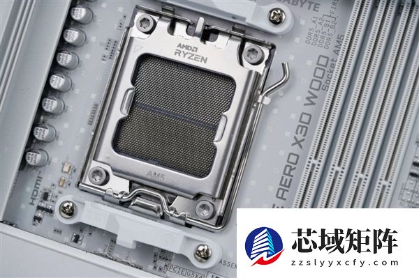 实木+皮革都用上了！技嘉木雕X870E AERO X3D WOOD主板图赏