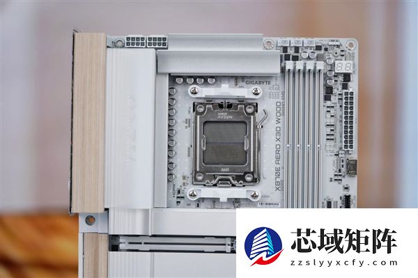 实木+皮革都用上了！技嘉木雕X870E AERO X3D WOOD主板图赏