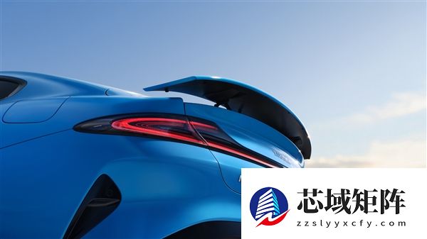 小米回应新SU7变重：大幅升级！标配2200MPa小米超强钢内嵌式防滚架等