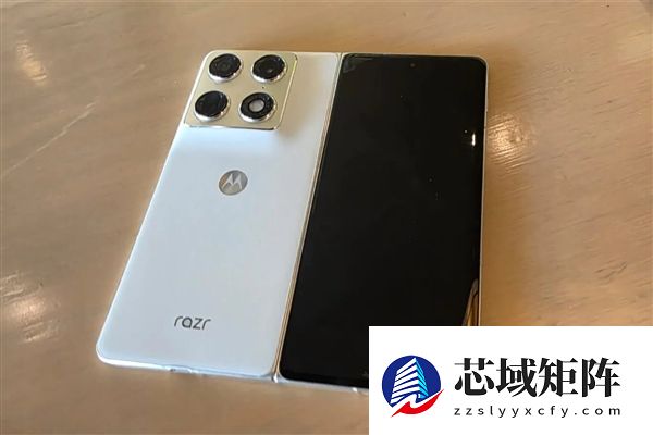 moto首款大折叠屏来了！moto Razr Fold亮相CES