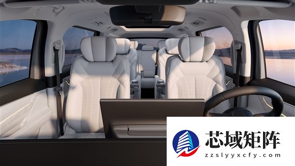 31.98万起 吉利新MPV银河V900预售：车长近5米4 可选8个座