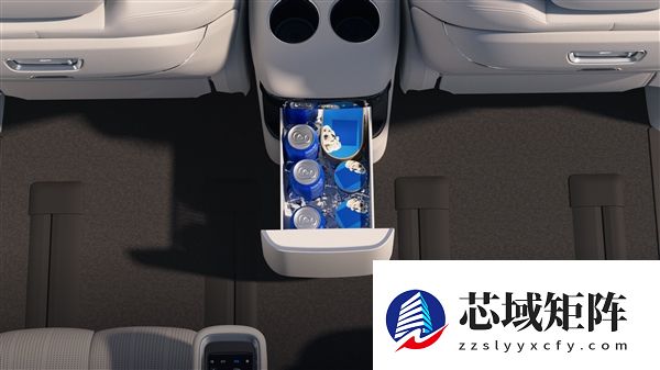 31.98万起 吉利新MPV银河V900预售：车长近5米4 可选8个座