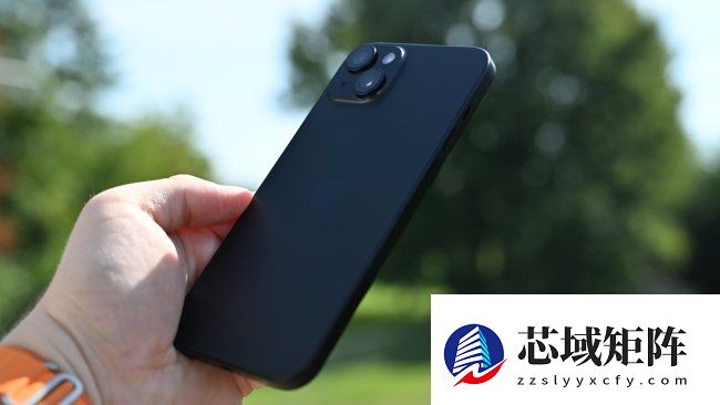 官邀“越狱 iPhone”：苹果招募全球研究员，发现漏洞最高赏金 50 万美元