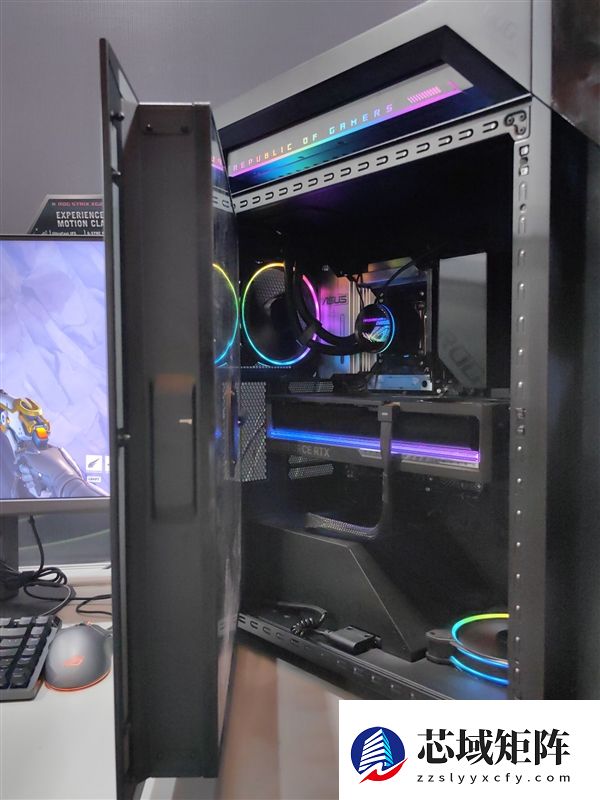 华硕梦幻电竞旗舰！ROG枪神10X台式机惊艳首秀：首创全息投影颜值无敌