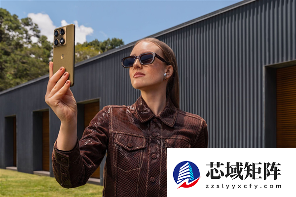 moto Signature来了：全球最薄骁龙8 Gen5手机 薄至6.99mm