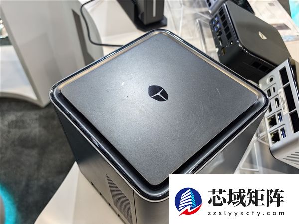 雷神MIX STATION迷你主机亮相：搭载AMD AI Max+ 395处理器