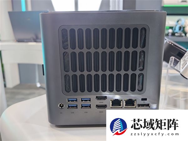 雷神MIX STATION迷你主机亮相：搭载AMD AI Max+ 395处理器