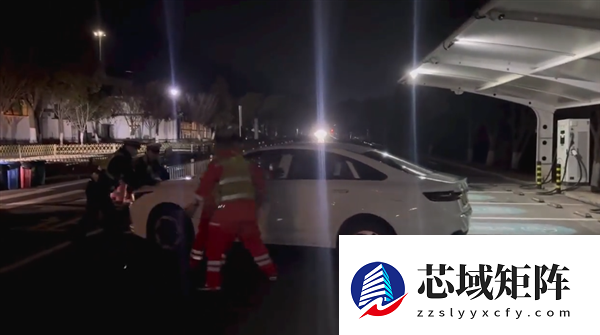 电动车第一次春运就趴窝!车主:表显400km续航 才跑100公里就没了