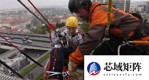 一台聋哑人用的电话 怎么变成了全球上网的起点?