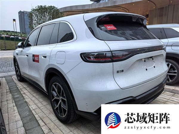 25万价位的大爆款来了 全新问界M6实车多方位展示