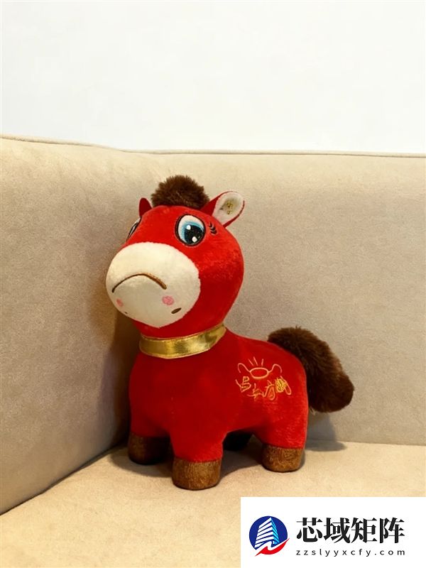 哭哭马意外爆红 网友：这是真的马倒成功了