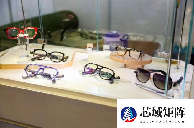 豆包大模型携手润欣科技老凤祥共推千元级AI眼镜