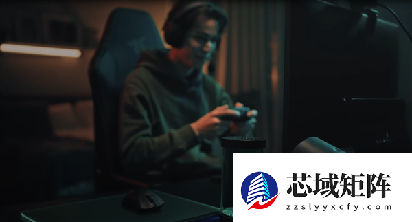 雷蛇发布全息AI助手：装杯的小女孩 能陪你打游戏