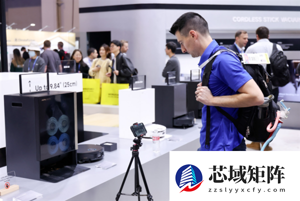 MOVA推出新款扫地机：可搭配飞行模组飞到二楼