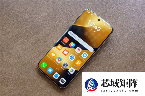 华为Pura 90 Ultra外观出炉：横向大矩阵镜组设计 辨识度拉满